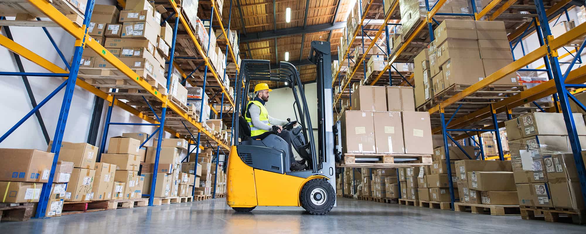 supply chain planning worker